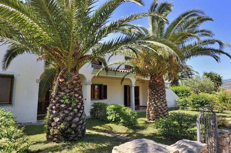 Residence Le Canne サン・テオドーロ エクステリア 写真